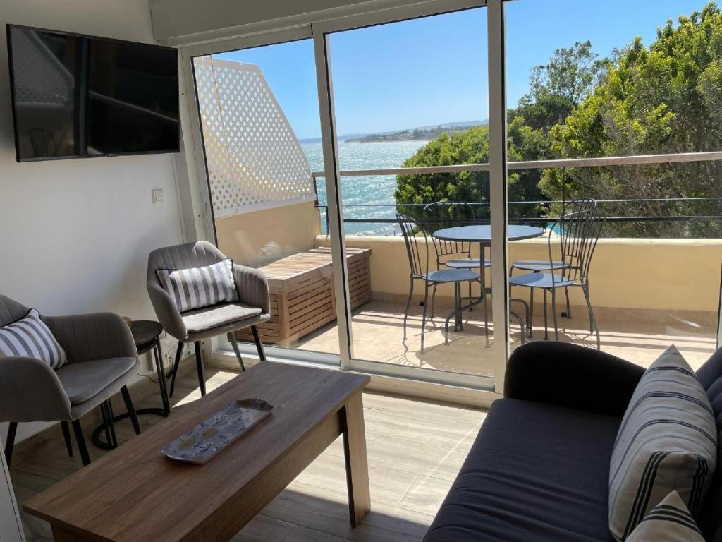 Seaside View Apartment エステポナ エクステリア 写真
